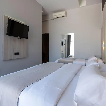 Guest house Plaza Goya 2*