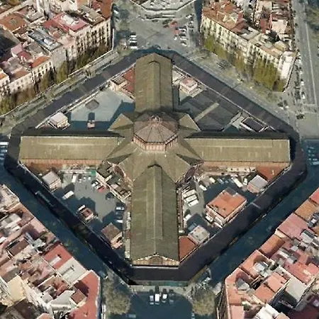 Plaza Goya Gæstehus 2*